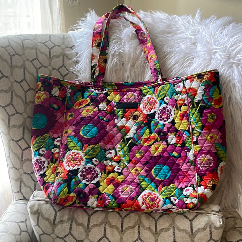 Vera Bradley tote